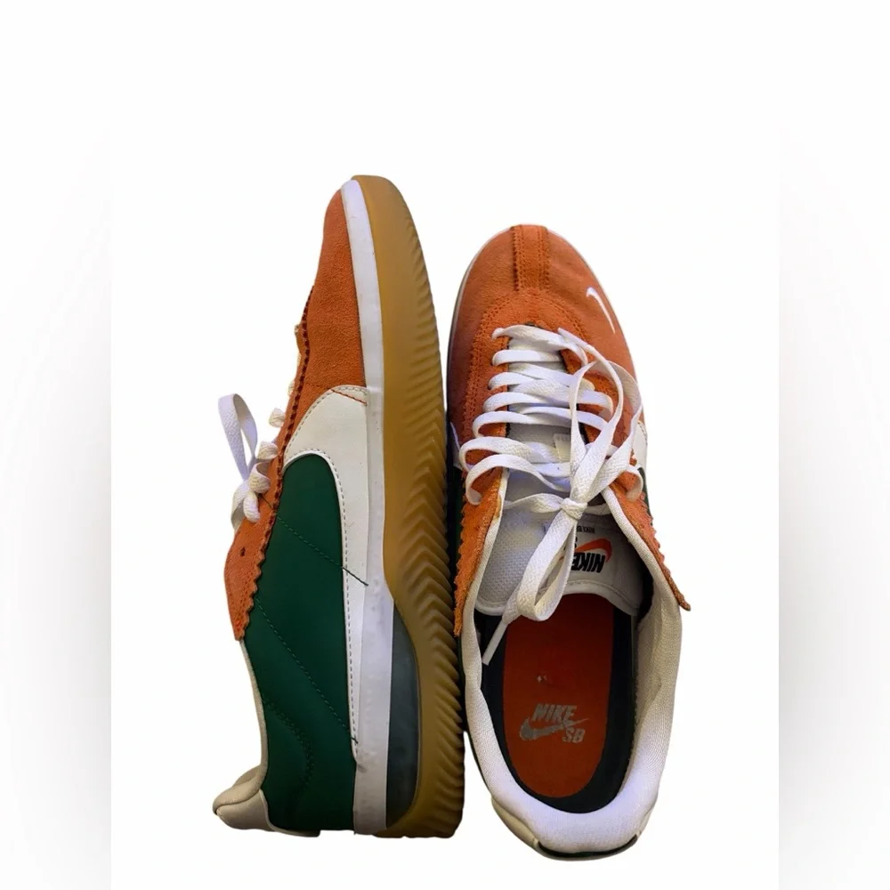Nike BRSB Deep Orange Pine Green Skateboarding sneaker.Size 10.5. Good condition